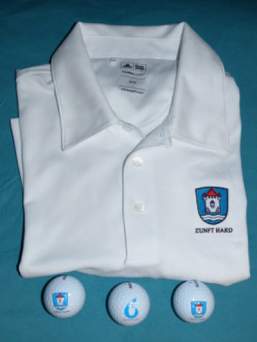 Golfball und T-Shirt